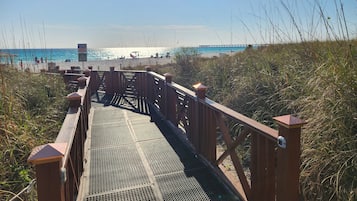 Beach nearby, beach towels