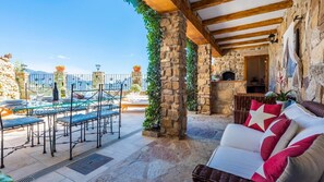 Outdoor dining - Casa El Imperio Gaucín by Ruralidays (Málaga)