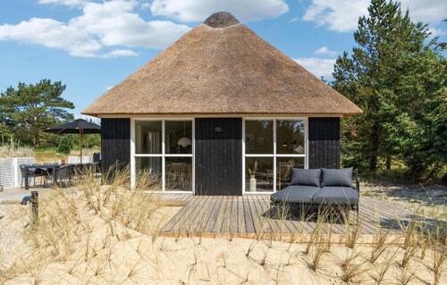 Lovely home in Blåvand with sauna