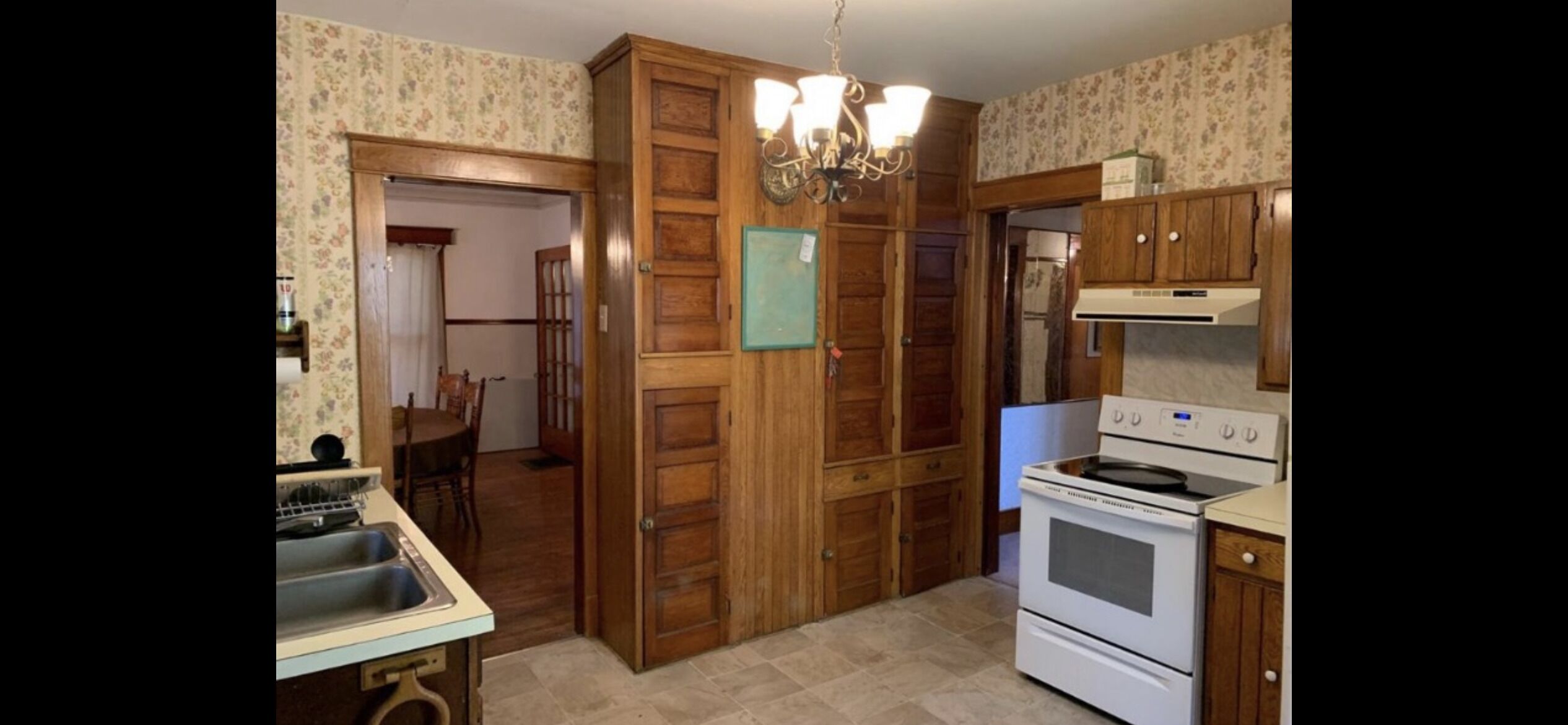 Wonderful 4 bedroom home with WiFi in lovely Oneonta. Only 2 with beds currently
