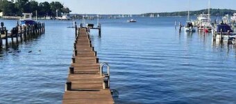 Luxury Waterfront with Big Views 10 min from Downtown Annapolis