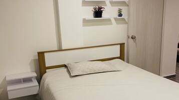 2 bedrooms, free WiFi, bed sheets