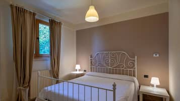5 chambres, lit parapluie, Wi-Fi gratuit, draps fournis