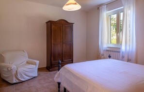 5 Schlafzimmer, Reisekinderbett, kostenloses WLAN, Bettwäsche