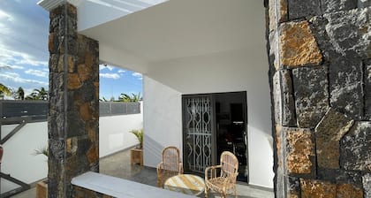 Spacious 4-bed Villa in Flic en Flac Roof top bar