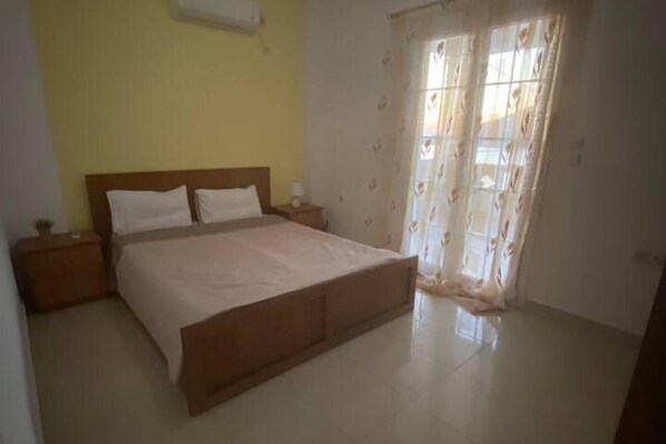 3 bedrooms, iron/ironing board, free WiFi, bed sheets - Villa - Sleeps 7 - Hot Tub - Pets - Sea View (Kalymnos)