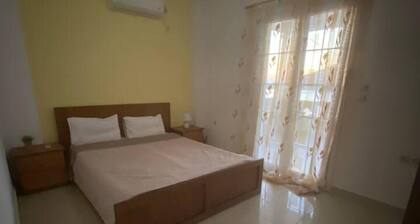 Villa - Sleeps 7 - Hot Tub - Pets - Sea View