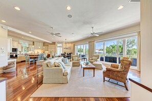 Interior - Anna Maria Beach Serenity (Anna Maria)