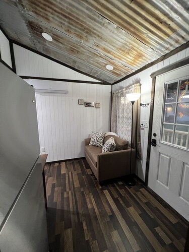 Mini home by Kataluma Nightly Rentals 