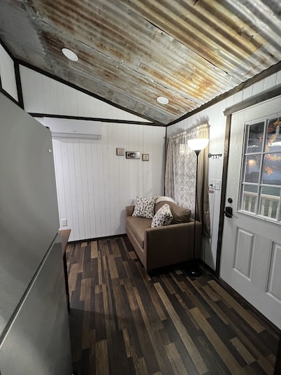 Mini home by Kataluma Nightly Rentals