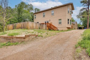 Exterior - Family-Friendly Home 2 Mi to Dtwn Colorado Springs (Colorado Springs)