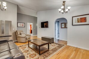 TV - Family-Friendly Home 2 Mi to Dtwn Colorado Springs (Colorado Springs)