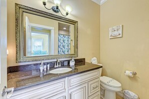 House | Bathroom