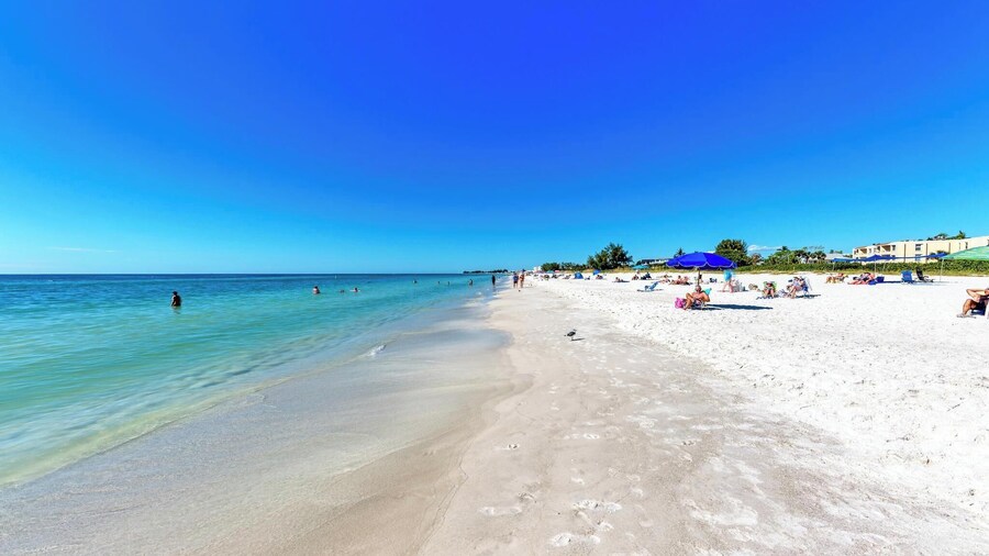 Anna Maria Island Edgewater Bungalow