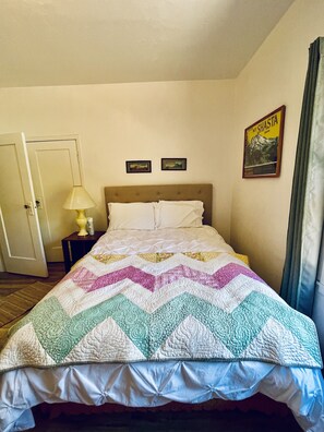 2 Schlafzimmer, Bügeleisen/Bügelbrett, Reisekinderbett, kostenloses WLAN