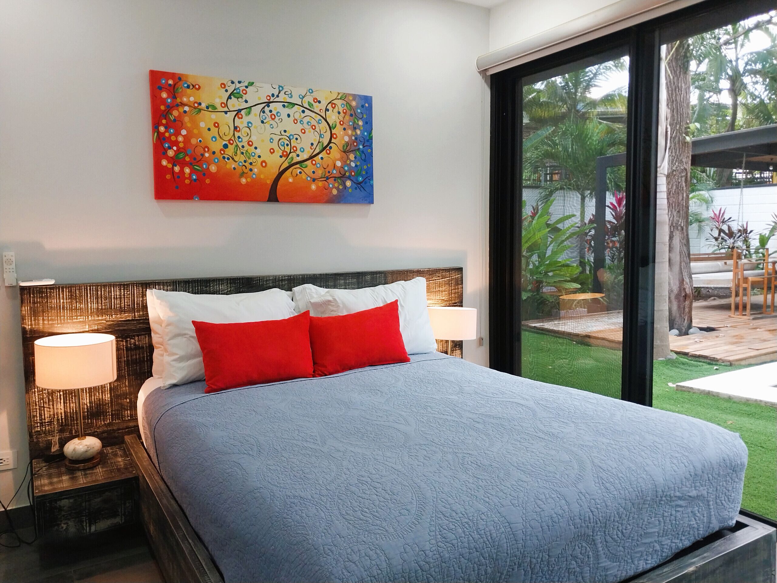 4 bedrooms, in-room safe, iron/ironing board, free WiFi