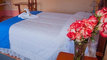 Phòng đơn tiện nghi đơn giản, 1 phòng ngủ, quang cảnh vườn | Chăn bông, truy cập Internet không dây miễn phí, bộ trải giường