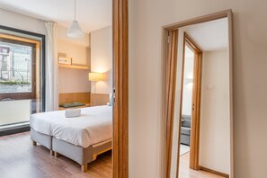 1 soverom, strykejern/-brett, internettilgang og sengetøy