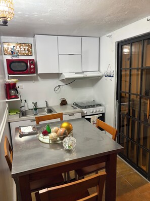 Fridge, microwave, oven, stovetop