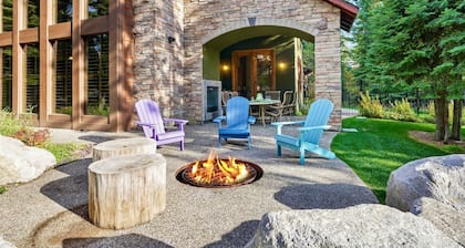 Close to Lake, Arcades, Firepit, Hot Tub