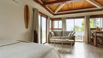 2 bedrooms, iron/ironing board, travel cot, free WiFi