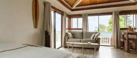 2 makuuhuonetta, silitysrauta/-lauta, vauvan matkasänky, ilmainen Wi-Fi