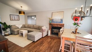 Smart-TV, Tischtennisplatte