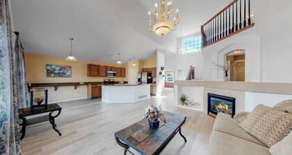 Entire house in a quiet neighbourhood