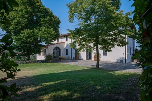 Exterior - Apartments Florence - Villa Fonte Morgana with pool (Impruneta)