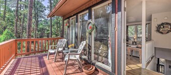 Dog-Friendly Alto Escape w/ Hot Tub + Foosball!