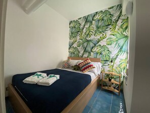 1 camera, Wi-Fi gratuito, lenzuola