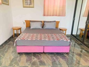 4 sovrum, strykjärn/strykbräda, wi-fi och sängkläder