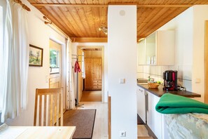 Interior - Apartment "Marie" with Garden & Wi-Fi (Weiler-Simmerberg)