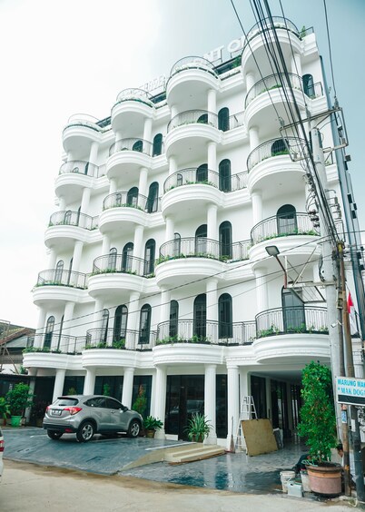 Kesuma Front One Boutique Hotel