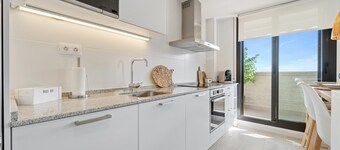 Penthouse sea front views and pool 100m beach