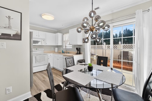 Executive & Luxury 2bedroom Townhome