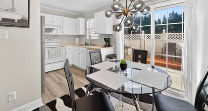 Executive & Luxury 2bedroom Townhome