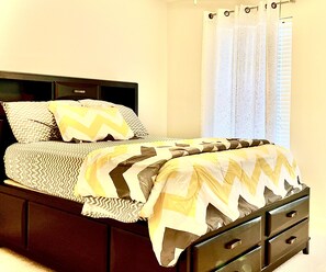 2 bedrooms, desk, free WiFi