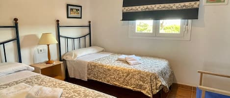 2 bedrooms, WiFi, bed sheets
