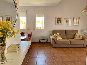 TV - Amaranta Apartment near the beach (Chiclana de la Frontera)