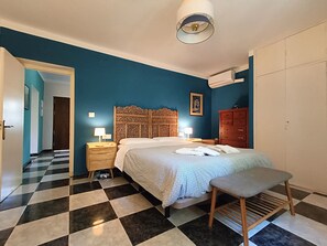 3 chambres, fer et planche à repasser, Wi-Fi, literie fournie