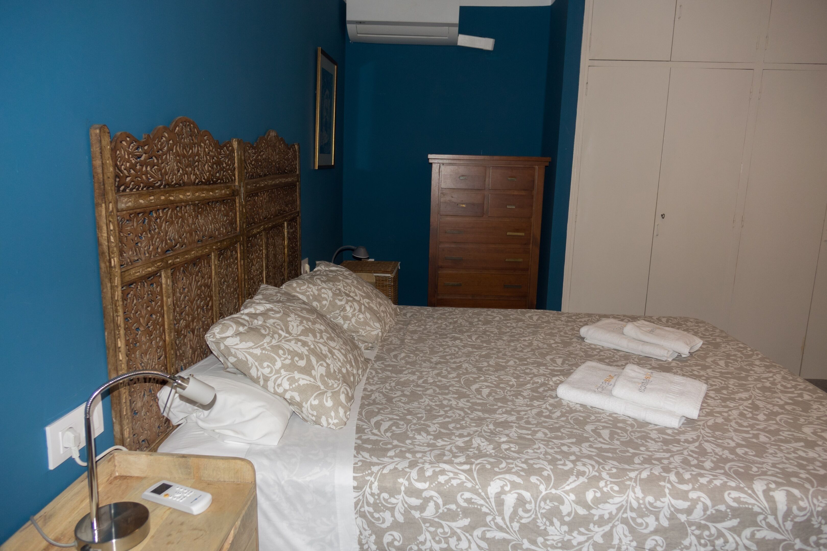 3 chambres, fer et planche à repasser, Wi-Fi, literie fournie