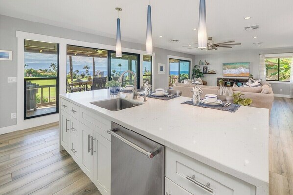 Interior - KPL 11 Modern Luxury Near Beach (Lahaina)