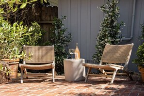 Terrace/patio - Montecito Miramar Beach Cottage (Montecito)