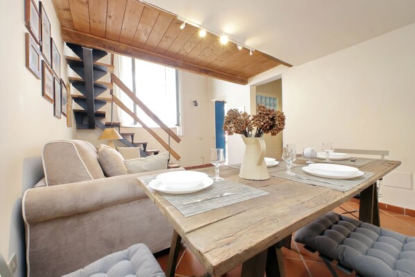 Dining - LOFT WITH SECRET GARDEN AT THE COLISEUM (roma)