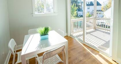 Globetrotter's Suite in Historic Richmond w/ Patio