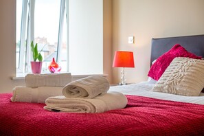 2 bedrooms, iron/ironing board, free WiFi - The Clement Qube Apartment (Birmingham)