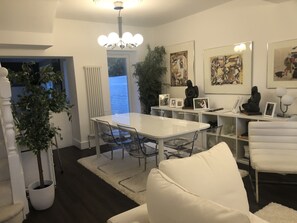 Lobby - Amazing sea views across West Hill (Hastings)