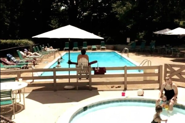 حمّام سباحة خارجي، حمّام سباحة مُدفَّأ