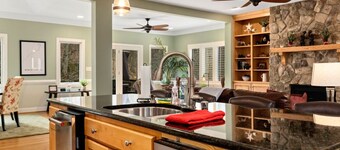 Hot Tub Pool Table GameRoom Grill Pool Tennis Golf